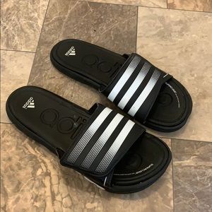 adizero flip flops
